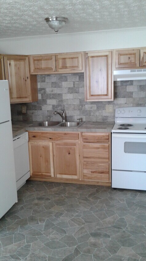 Building Photo - 5606 Trenton Ct