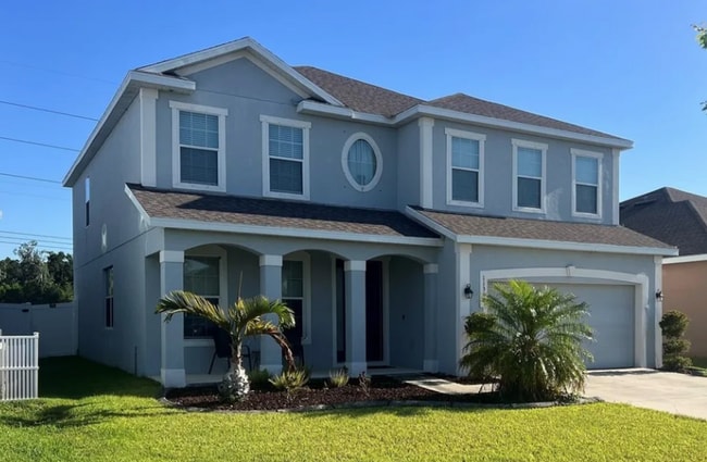 Spacious family home - 4 bedroom, 2.5 bath - Spacious family home - 4 bedroom, 2.5 bath