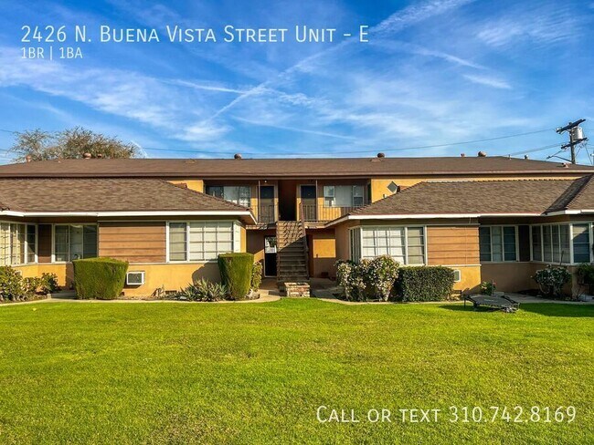 Foto del edificio - 2426 N Buena Vista St