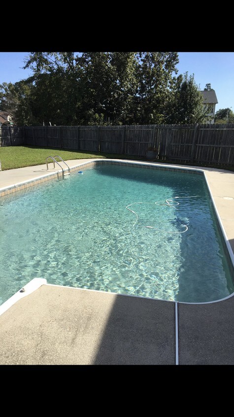 Foto principal - 3700 Gumwood Ct