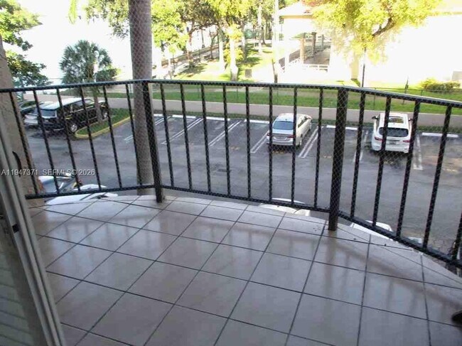 Foto del edificio - 5199 NW 7th St