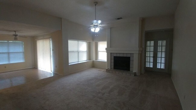Building Photo - 5707 Stone Village