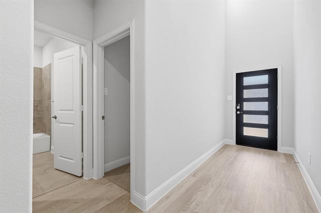 Foto del edificio - 2102 Windy Trl