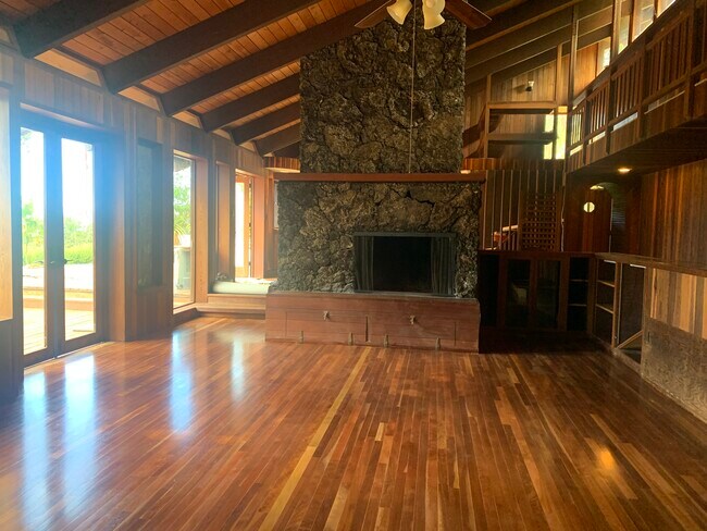 Foto del edificio - 1740 Piiholo Rd