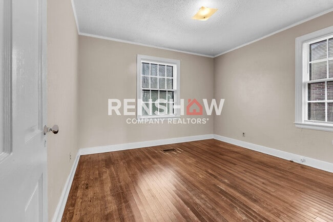 Foto del edificio - 3757 Faxon Ave