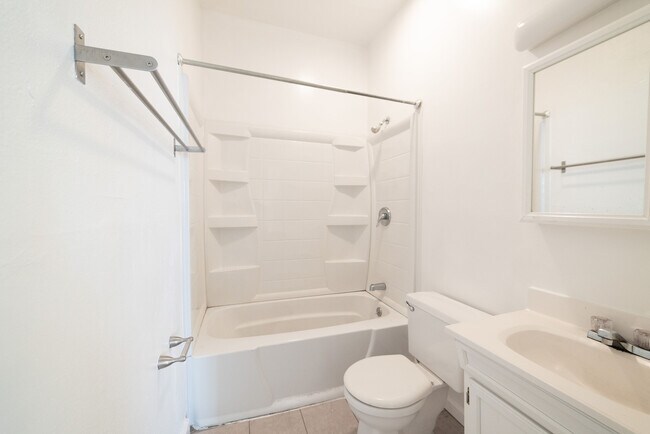Foto del edificio - 2122 Dwight Way
