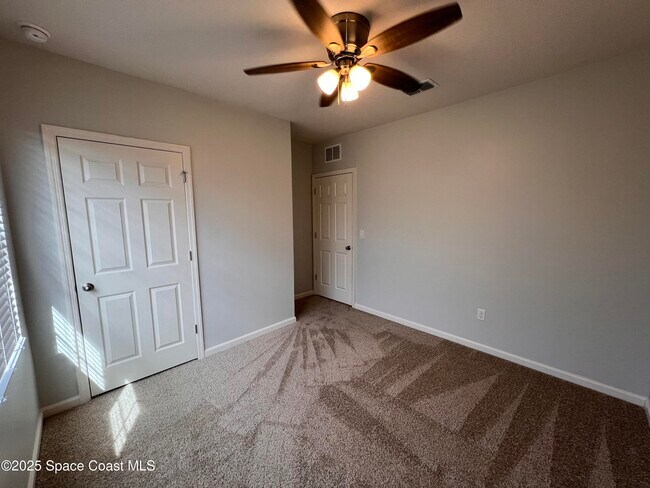 Foto del edificio - 4871 Talbot Blvd