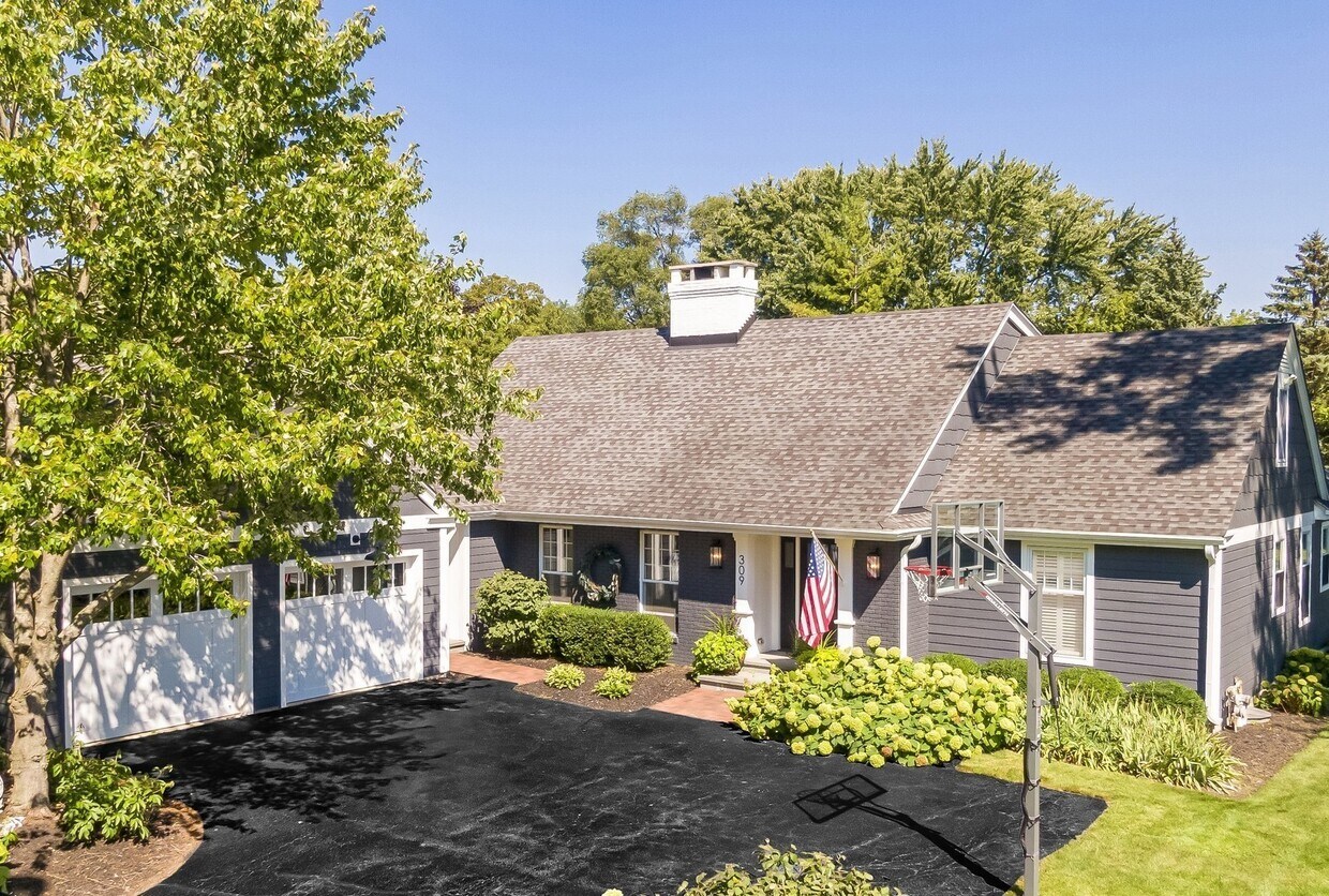 309 Rosenfelder Ct, Geneva, IL 60134 House Rental in Geneva, IL