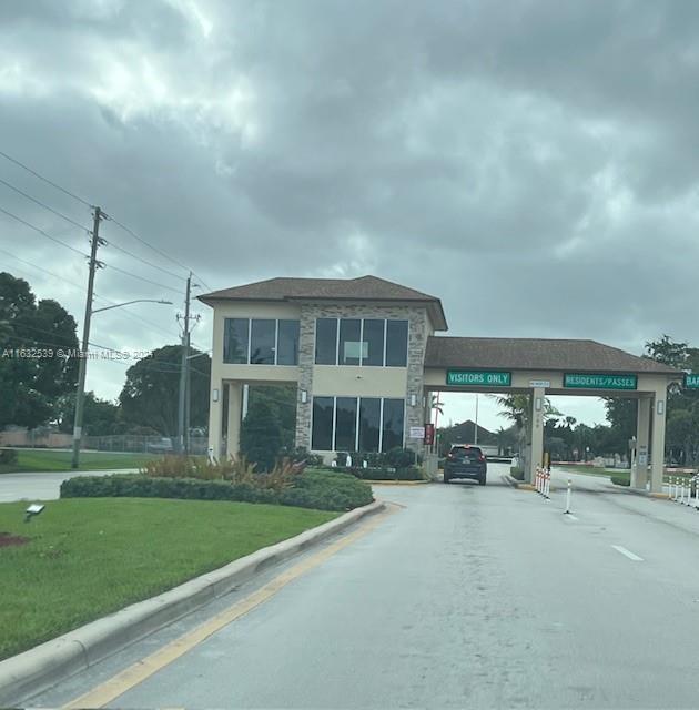 Foto del edificio - 300 SW 134th Way
