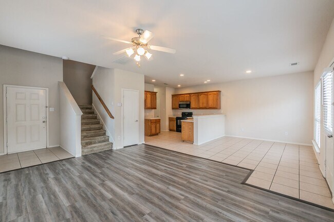 Building Photo - 6333 Claire Dr