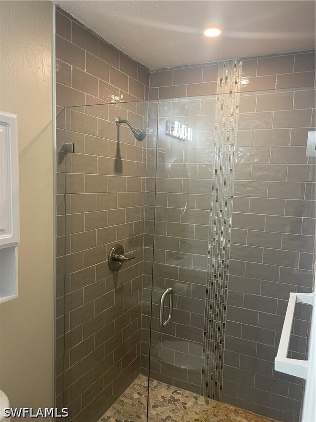 Foto del edificio - 3150 Polly Ave