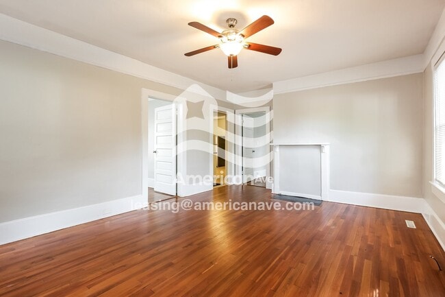 Building Photo - 213 S 7th St