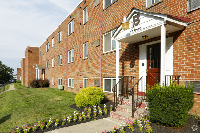 Laura Lane Apartments - 801 Laura Ln Norristown, PA | Apartments.com