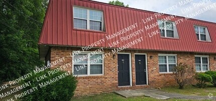 Building Photo - 1636 Keeble St