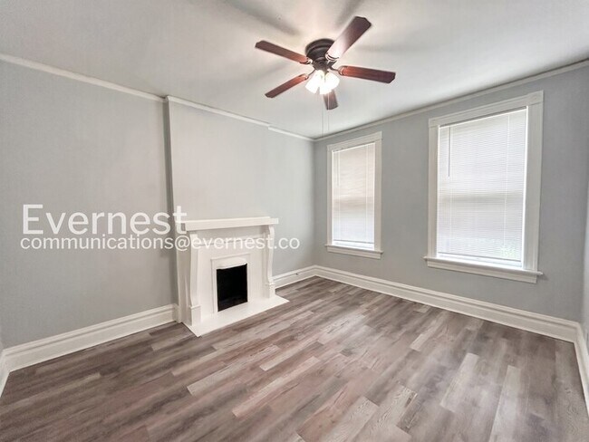 Foto del edificio - 2 Bed/2 Bath Condo with Modern Amenities / Available Now!