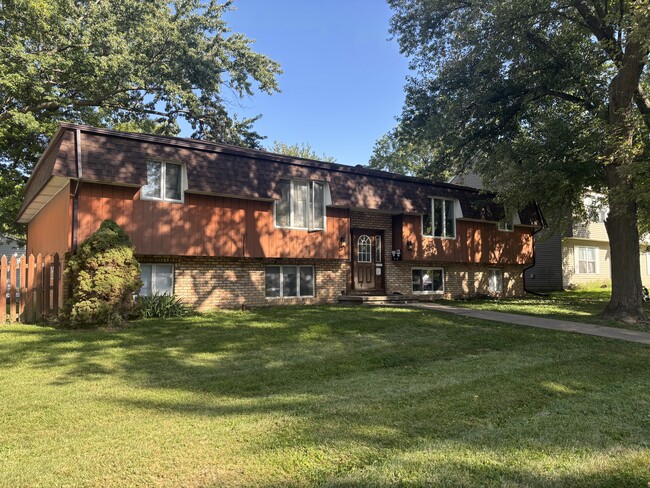 Building Photo - 1407 Bridge Ave