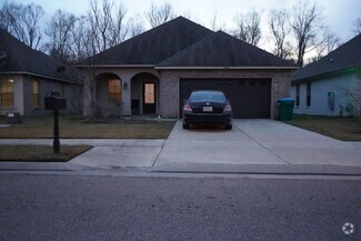 Building Photo - 4633 Belle Vue Dr