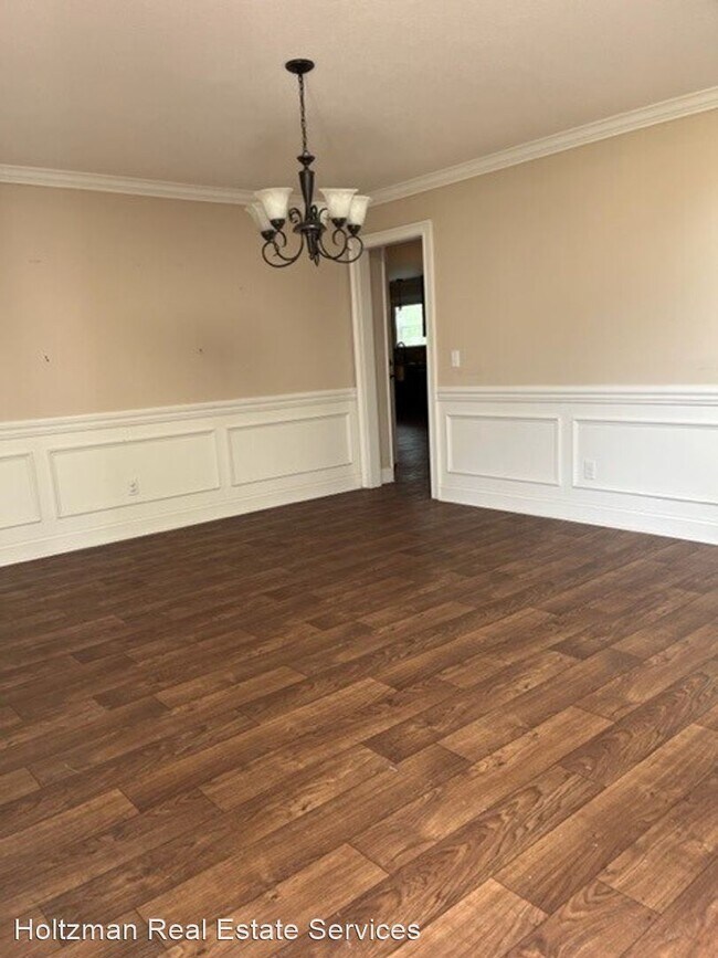 Building Photo - 5 br, 3 bath House - 55 NE Clay Street