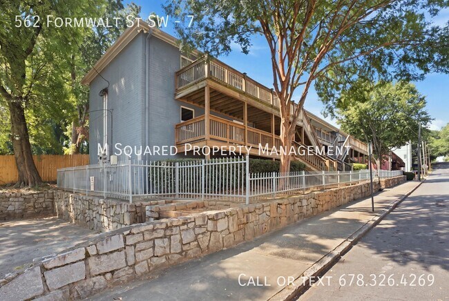Foto del edificio - 562 Formwalt St SW