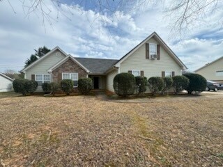 Quiet neighborhood situated on .75 of an acre. Experience all that nature has to offer. - 105 Mills Lndg