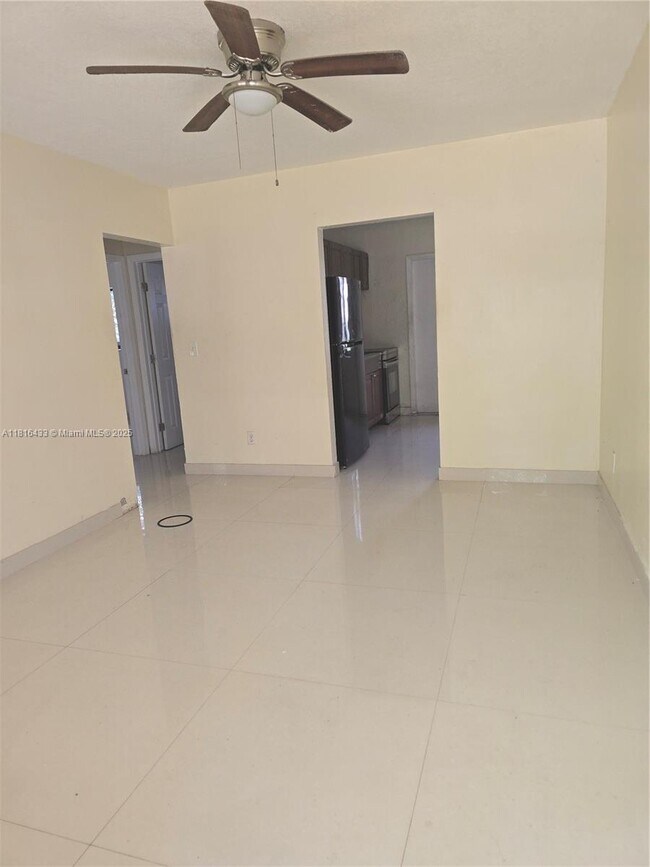 Foto del edificio - 14746 NE 6th Ave