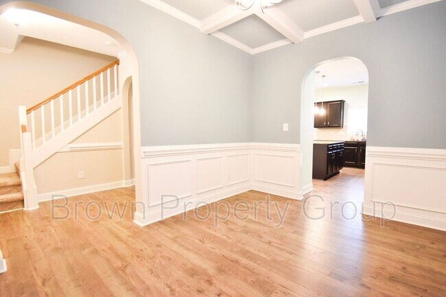 Building Photo - 129 Stonebriar Ave