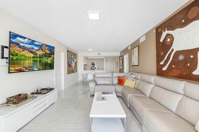 Foto del edificio - 300 Sunny Isles Blvd