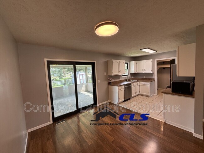 Foto del edificio - 2972 Kings Ct