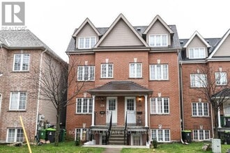 Building Photo - 226 Wiltshire Ave
