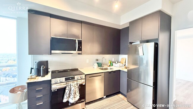 Building Photo - 225 Malta Av