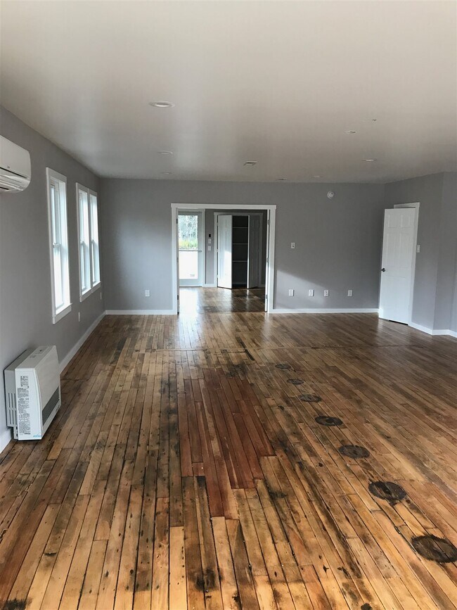 Foto del edificio - 1569 Main St