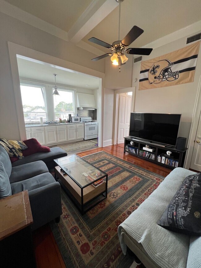 Foto del edificio - Charming 1BD/1BA in fantastic Uptown location!