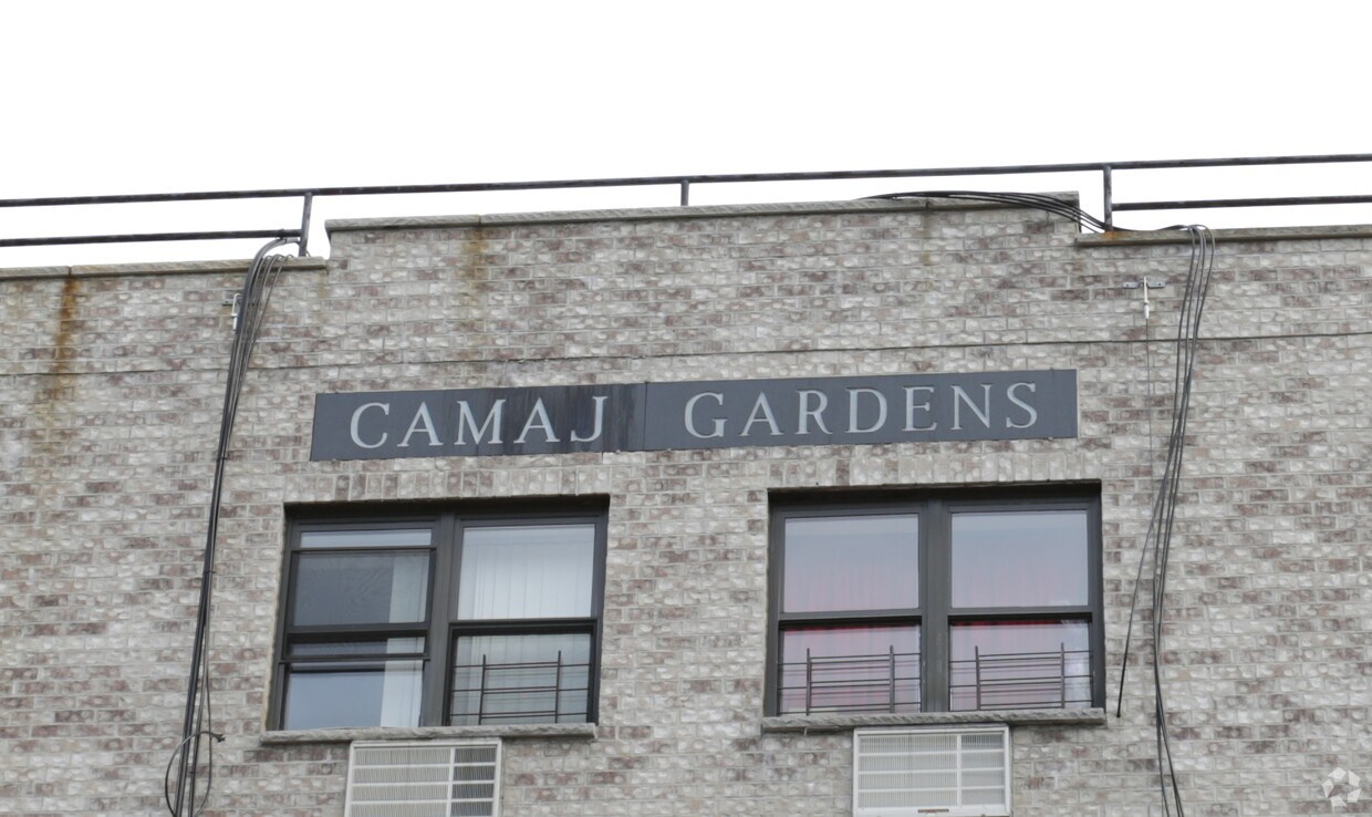 Foto del edificio - Camaj Gardens