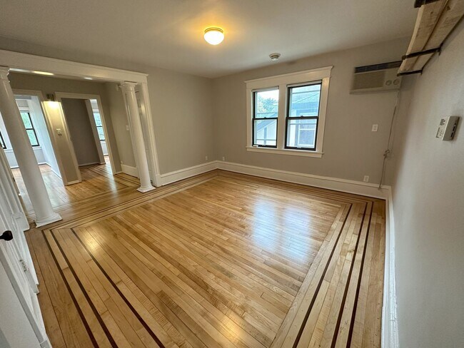 Foto del edificio - 1081 13th Ave SE