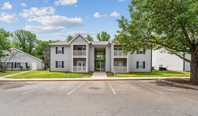 Building Photo - Fully Furnished. Fully Comfortable!