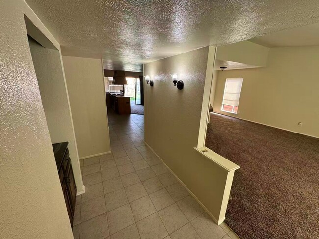 Building Photo - Beautiful 3 Bedroom House in Rowlett