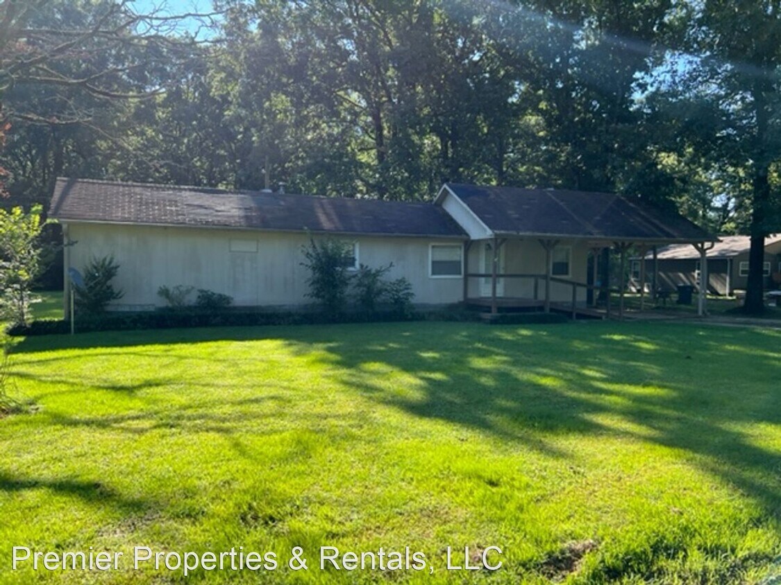 Primary Photo - 2 br, 1 bath House - 1610 Darrick