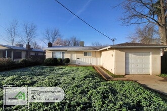 Building Photo - 3120 Stingy Ln