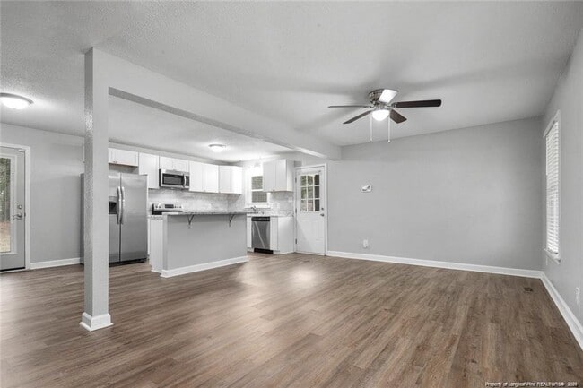 Foto del edificio - 6327 Worthington Dr