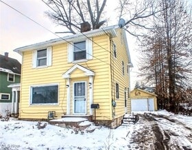 Building Photo - 39 Hilton Ave