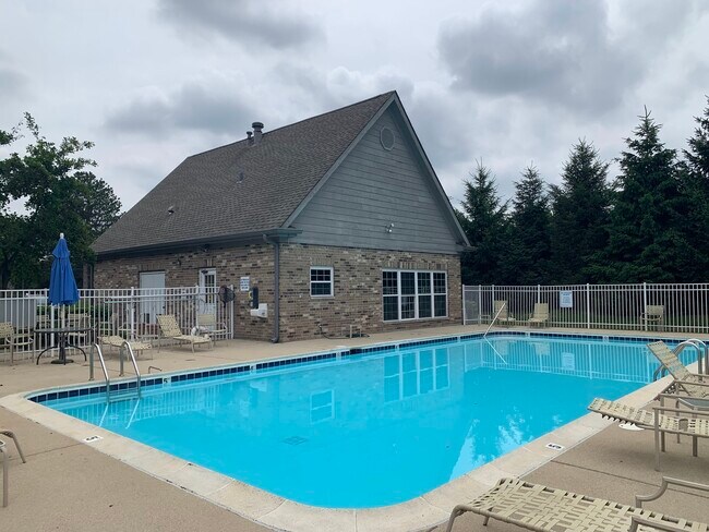 Foto del edificio - 19 Foxcroft Rd