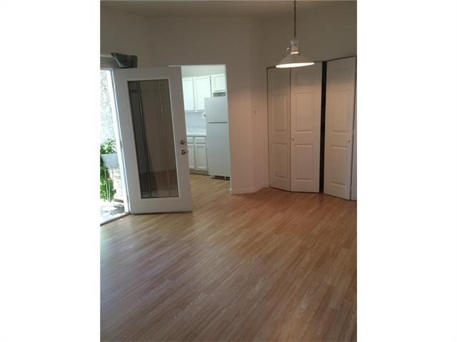 Foto del edificio - 5550 Spring Valley Rd