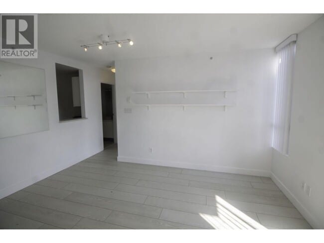 Building Photo - 811-1811 Helmcken St