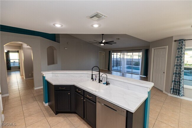 Foto del edificio - 3073 NW 4th Ave