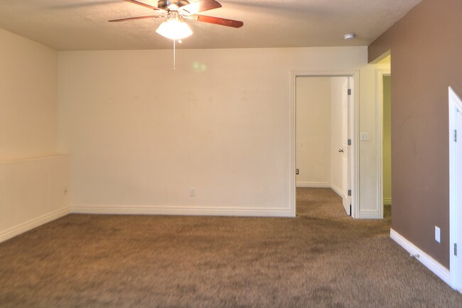 Building Photo - 143 N. 910 E. Santaquin