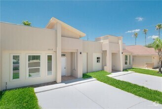 Building Photo - 1511 Salvia St