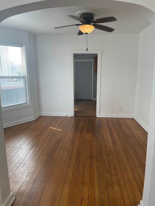 18 19th St, Chicago Heights, IL 60411 Townhome Rentals in Chicago