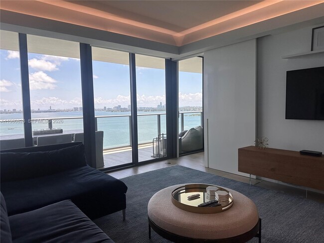 Building Photo - 3131 NE 7th Ave