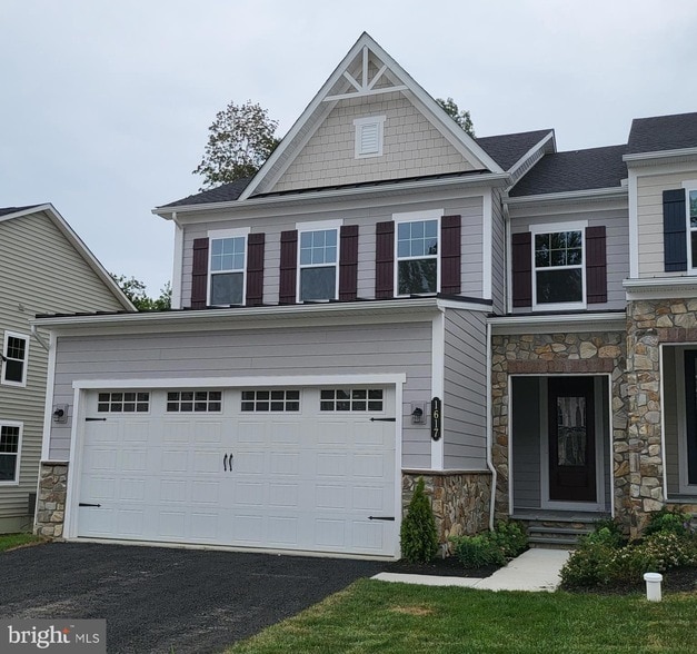 Primary Photo - 1617 Phillips Dr