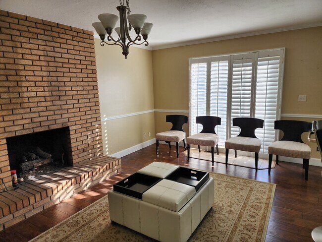 Foto del edificio - 1170 Belsaw Cir